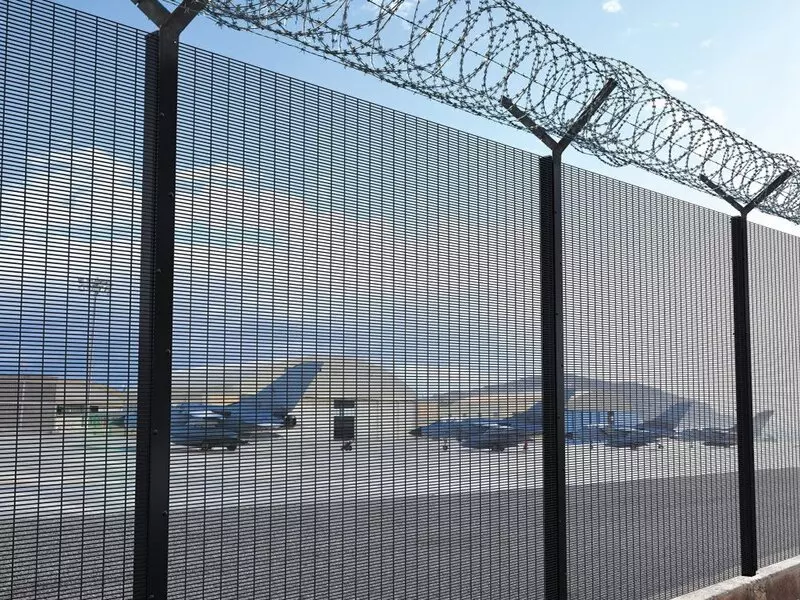 Yüksek Güvenlik Çitleri: Maksimum Güvenlik İçin Tasarım ve Malzeme Rehberi